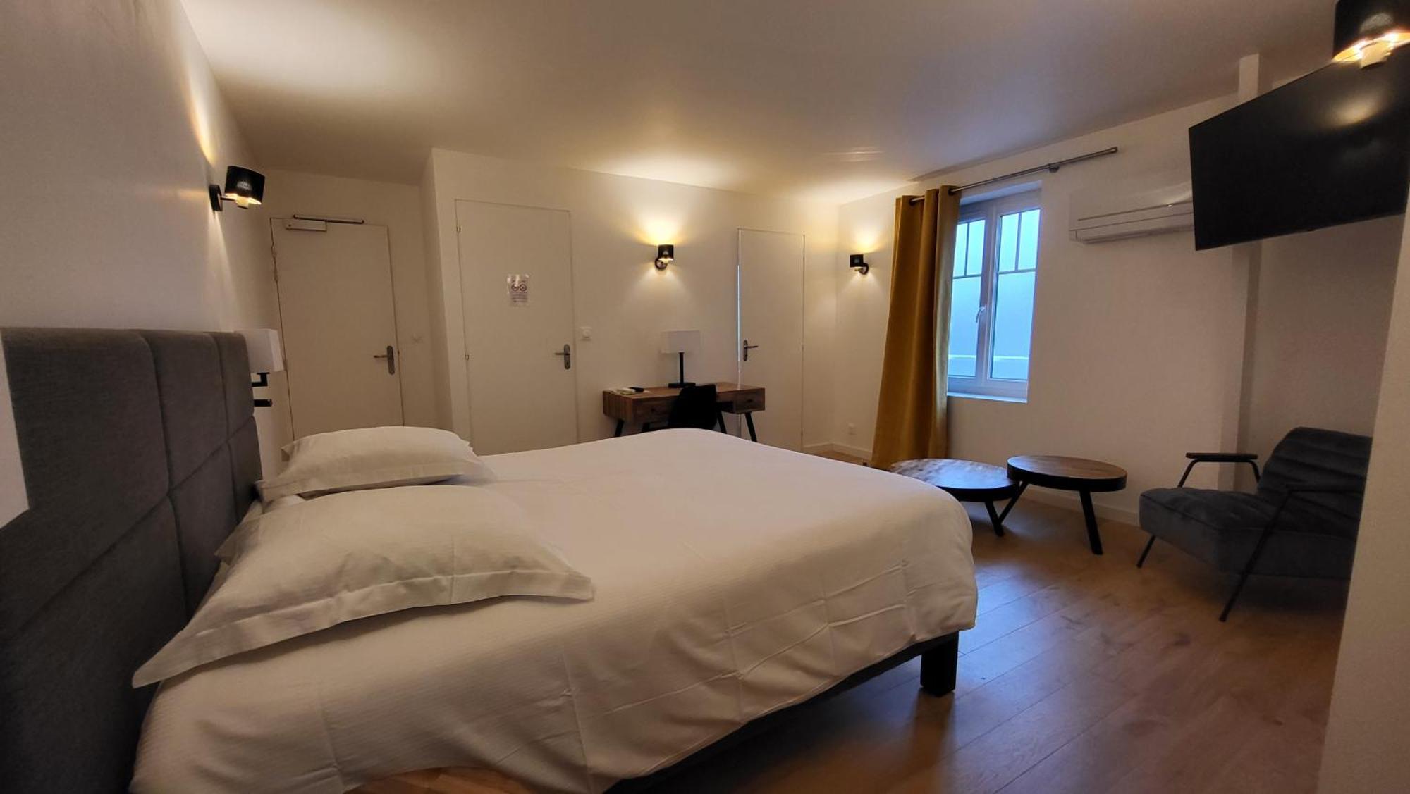 Hotel De Normandie Évreux Exteriör bild